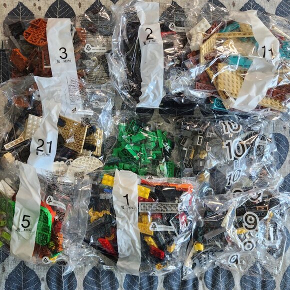 4 Lb. Lego - Brand New - Mixed Bags - Picture 2 of 2